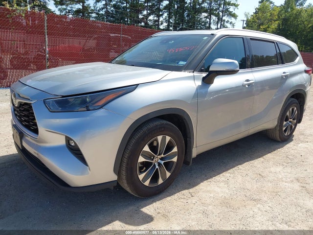 2022 Toyota Highlander Xle მანქანა იყიდება აუქციონზე, vin: 5TDGZRAH2NS121565, აუქციონის ნომერი: 45880577