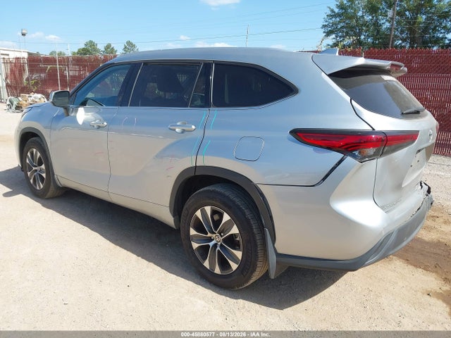 2022 Toyota Highlander Xle მანქანა იყიდება აუქციონზე, vin: 5TDGZRAH2NS121565, აუქციონის ნომერი: 45880577