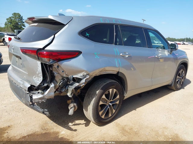 2022 Toyota Highlander Xle მანქანა იყიდება აუქციონზე, vin: 5TDGZRAH2NS121565, აუქციონის ნომერი: 45880577