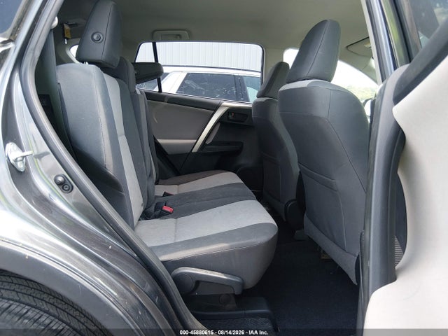 45880615 :رقم المزاد ، JTMZFREV8FJ050758 vin ، 2015 Toyota Rav4 Le مزاد بيع
