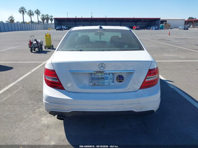 Aukcja sprzedaży 2013 Mercedes-benz C 250 Sport, vin: WDDGF4HB5DA862324, numer aukcji: 45880616