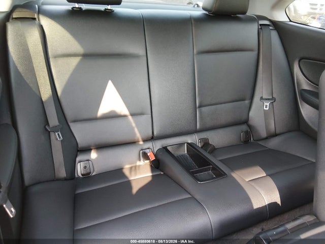45880618 :رقم المزاد ، WBAUP9C5XAVF49556 vin ، 2010 Bmw 128i مزاد بيع