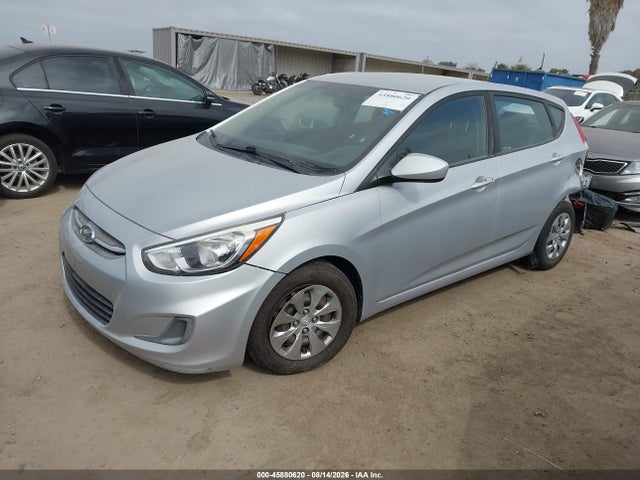 Hyundai ACCENT SE 2017 KMHCT5AE3HU342361 Image 2