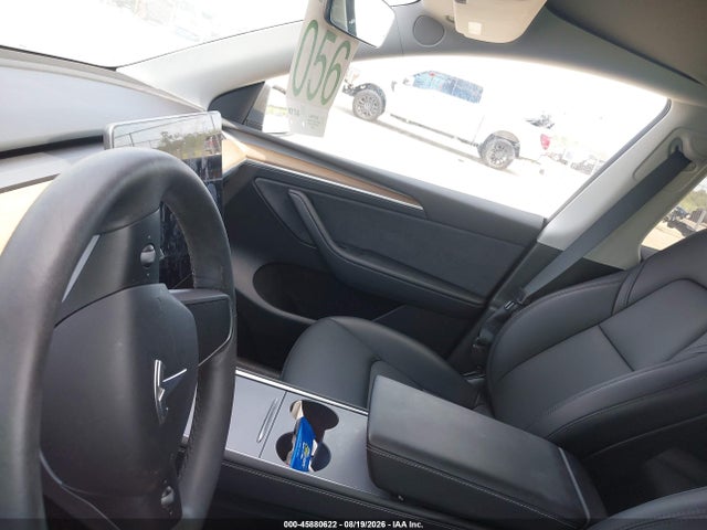 Tesla Model Y 2023 7SAYGDEE1PA090880 Image 17