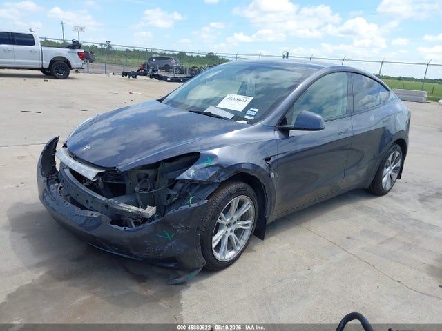 Tesla Model Y 2023 7SAYGDEE1PA090880 Image 2