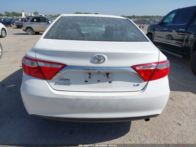 45880731 :رقم المزاد ، 4T1BF1FK2GU563622 vin ، 2016 Toyota Camry Le مزاد بيع