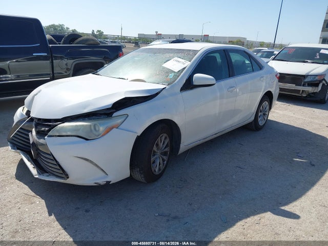 45880731 :رقم المزاد ، 4T1BF1FK2GU563622 vin ، 2016 Toyota Camry Le مزاد بيع