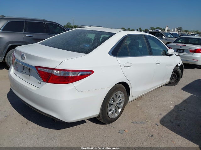 45880731 :رقم المزاد ، 4T1BF1FK2GU563622 vin ، 2016 Toyota Camry Le مزاد بيع