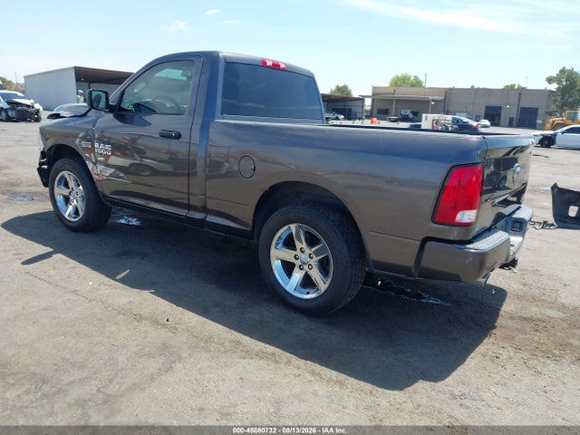 3C6JR6AT4GG112075 RAM 1500 Express