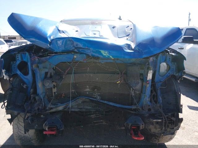 Продажа на аукционе авто 2022 Chevrolet Silverado 1500 4wd  Short Bed Lt Trail Boss, vin: 3GCUDFEDXNG623326, номер лота: 45880749