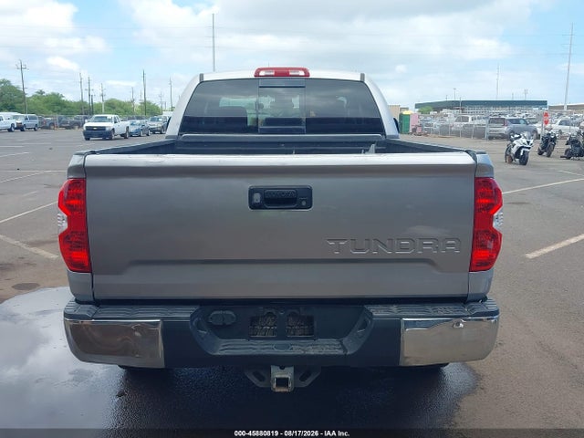 5TFRY5F17FX188867 Toyota Tundra Sr 5.7l V8