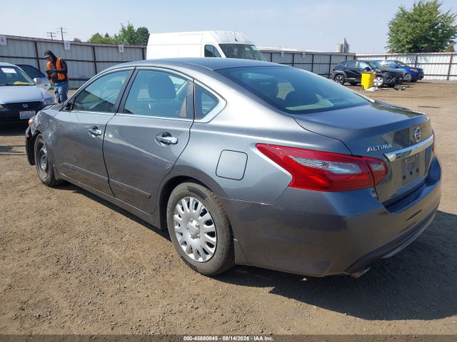 Nissan Altima 2.5 S 2018 1N4AL3AP5JC219177 Image 3