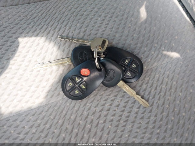 45880851 :رقم المزاد ، 5TDKK3DC2BS002079 vin ، 2011 Toyota Sienna Le V6 مزاد بيع