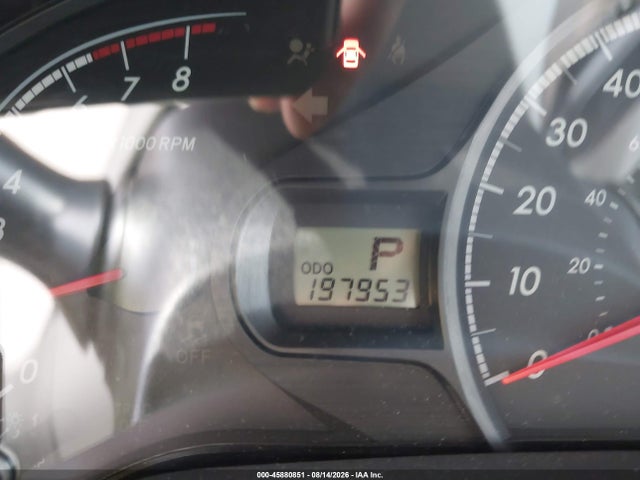 45880851 :رقم المزاد ، 5TDKK3DC2BS002079 vin ، 2011 Toyota Sienna Le V6 مزاد بيع