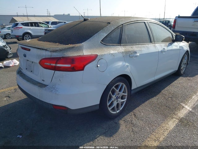 Ford FOCUS SE 2015 1FADP3F2XFL331043 Image 4
