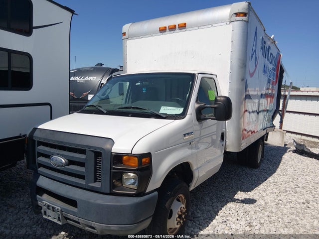 45880873 :رقم المزاد ، 1FDWE3FLXEDB14243 vin ، 2014 Ford E-350 Cutaway مزاد بيع