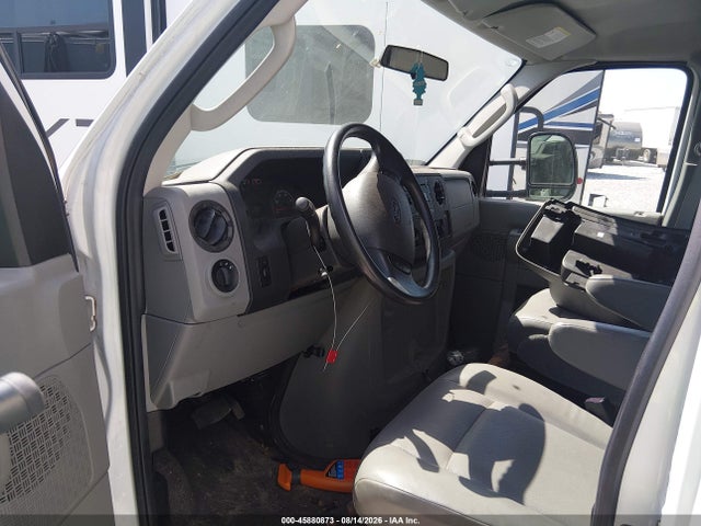 45880873 :رقم المزاد ، 1FDWE3FLXEDB14243 vin ، 2014 Ford E-350 Cutaway مزاد بيع