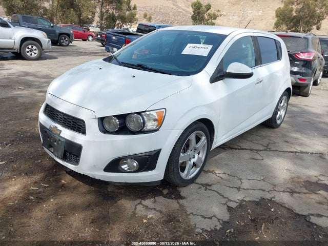 Chevrolet Sonic Ltz Auto 2015 1G1JE6SB5F4166323 Image 2