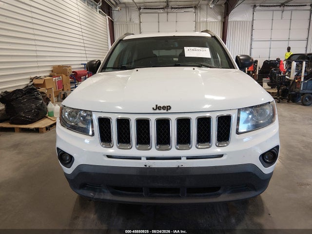 45880925 :رقم المزاد ، 1C4NJDBB4GD556632 vin ، 2016 Jeep Compass Sport مزاد بيع