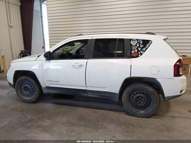 45880925 :رقم المزاد ، 1C4NJDBB4GD556632 vin ، 2016 Jeep Compass Sport مزاد بيع