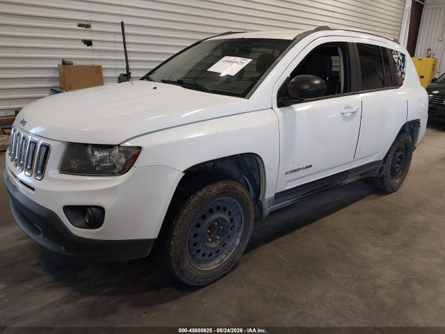 45880925 :رقم المزاد ، 1C4NJDBB4GD556632 vin ، 2016 Jeep Compass Sport مزاد بيع