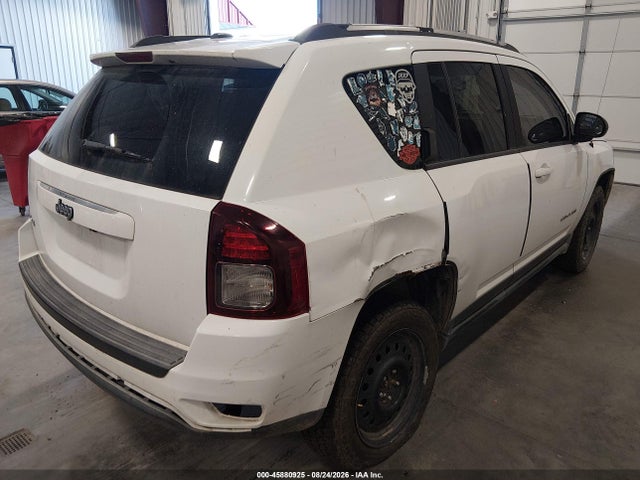 45880925 :رقم المزاد ، 1C4NJDBB4GD556632 vin ، 2016 Jeep Compass Sport مزاد بيع