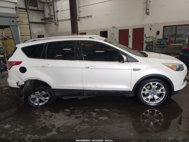 1FMCU9J93EUB70898 Ford Escape Titanium