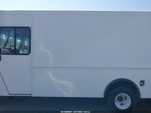 Ford E-450 Stripped 2016 1FC3E4KL4GDC18023 Image 14