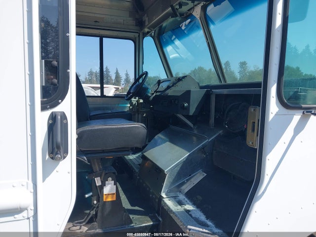 Ford E-450 Stripped 2016 1FC3E4KL4GDC18023 Image 5