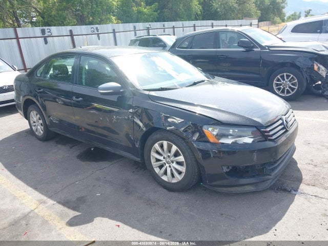 2013 Volkswagen Passat 2.5l S მანქანა იყიდება აუქციონზე, vin: 1VWAP7A33DC073138, აუქციონის ნომერი: 45880974