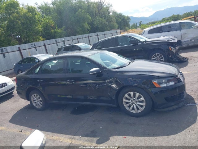 2013 Volkswagen Passat 2.5l S მანქანა იყიდება აუქციონზე, vin: 1VWAP7A33DC073138, აუქციონის ნომერი: 45880974