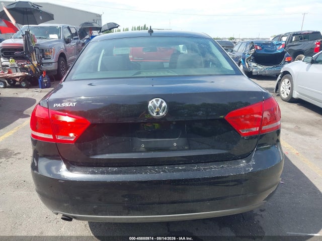 2013 Volkswagen Passat 2.5l S მანქანა იყიდება აუქციონზე, vin: 1VWAP7A33DC073138, აუქციონის ნომერი: 45880974