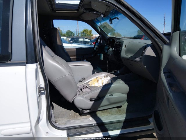45880983 :رقم المزاد ، 1FMCU24X3SUC15660 vin ، 1995 Ford Explorer مزاد بيع