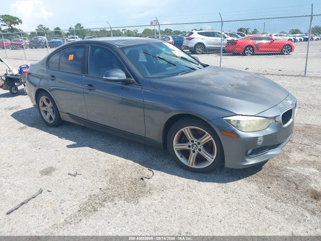 45880999 :رقم المزاد ، WBA3B1C51EK132097 vin ، 2014 Bmw 320i مزاد بيع