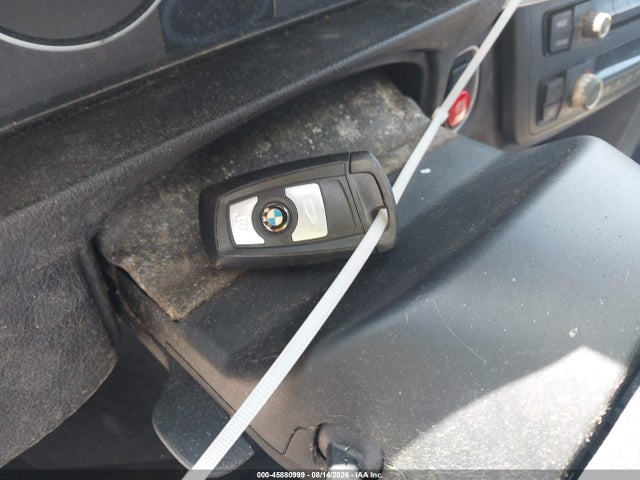 45880999 :رقم المزاد ، WBA3B1C51EK132097 vin ، 2014 Bmw 320i مزاد بيع