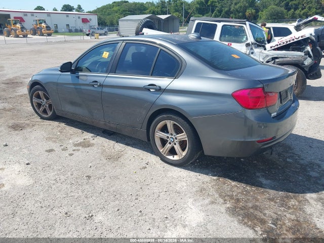 45880999 :رقم المزاد ، WBA3B1C51EK132097 vin ، 2014 Bmw 320i مزاد بيع