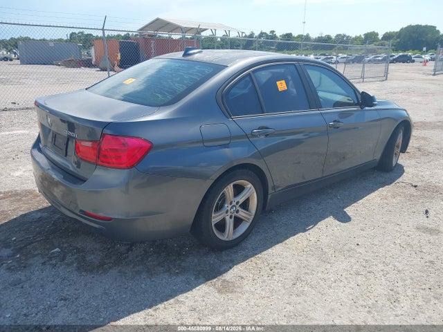 45880999 :رقم المزاد ، WBA3B1C51EK132097 vin ، 2014 Bmw 320i مزاد بيع