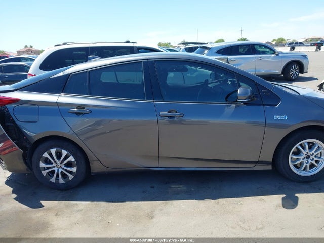 JTDKARFP2L3142545 Toyota Prius Prime Xle