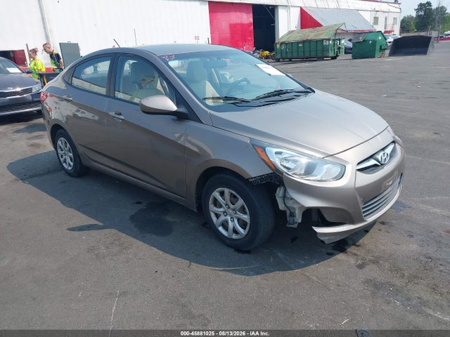 45881025 :رقم المزاد ، KMHCT4AE6DU491318 vin ، 2013 Hyundai Accent Gls مزاد بيع