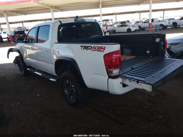 Aukcja sprzedaży 2017 Toyota Tacoma Trd Off Road, vin: 5TFCZ5AN2HX116541, numer aukcji: 45881089