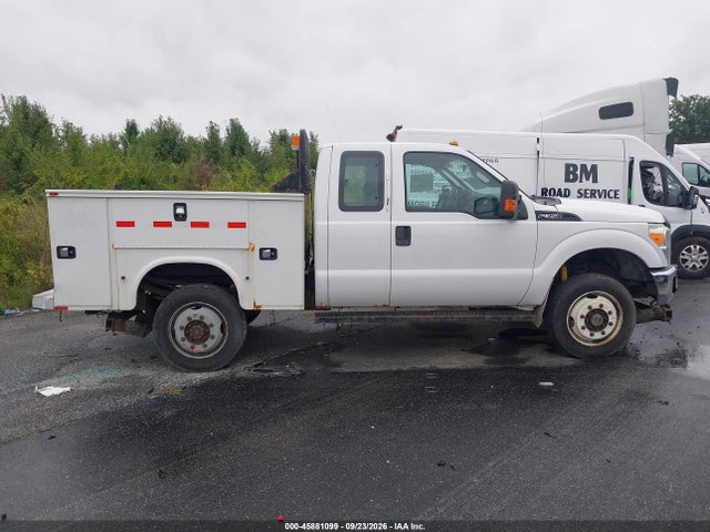 45881099 :رقم المزاد ، 1FT7X3B61FEC64174 vin ، 2015 Ford F-350 Xl مزاد بيع
