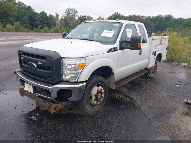 45881099 :رقم المزاد ، 1FT7X3B61FEC64174 vin ، 2015 Ford F-350 Xl مزاد بيع