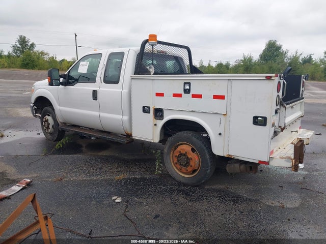 45881099 :رقم المزاد ، 1FT7X3B61FEC64174 vin ، 2015 Ford F-350 Xl مزاد بيع