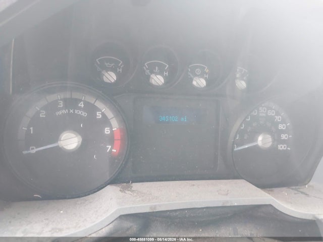 45881099 :رقم المزاد ، 1FT7X3B61FEC64174 vin ، 2015 Ford F-350 Xl مزاد بيع