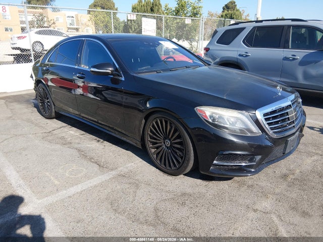 2015 WDDUG8CB3FA073025 main image