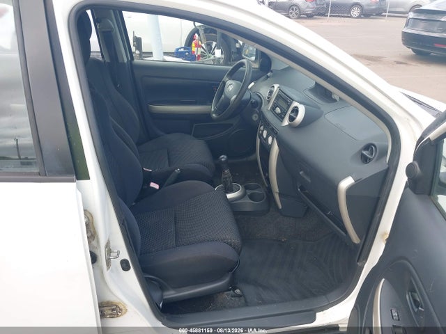 45881159 :رقم المزاد ، JTKKT624050114454 vin ، 2005 Scion Xa مزاد بيع