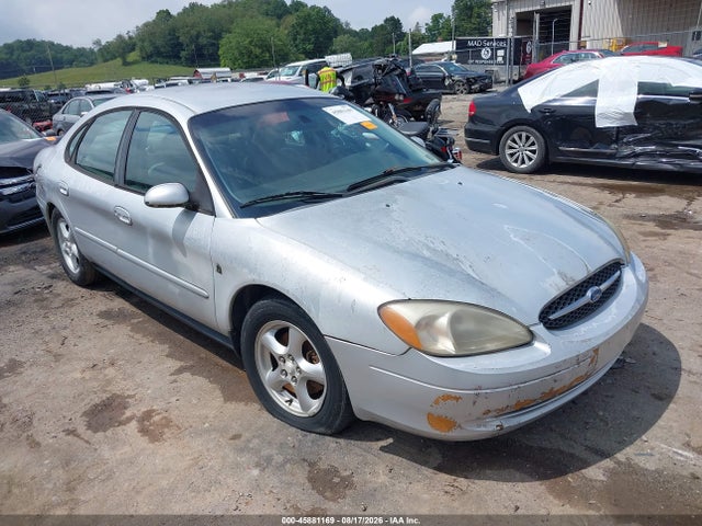 45881169 :رقم المزاد ، 1FAFP55292G261768 vin ، 2002 Ford Taurus Ses Standard مزاد بيع