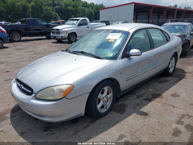 45881169 :رقم المزاد ، 1FAFP55292G261768 vin ، 2002 Ford Taurus Ses Standard مزاد بيع