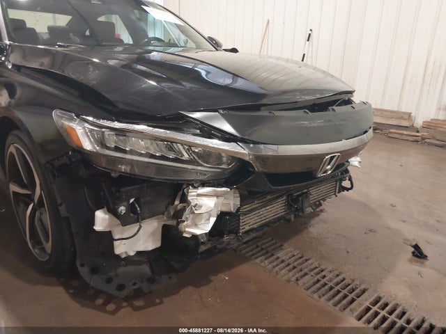 45881227 :رقم المزاد ، 1HGCV1F32JA048263 vin ، 2018 Honda Accord Sport مزاد بيع