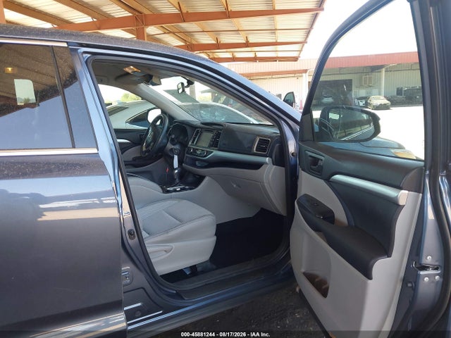 5TDZKRFH3GS169133 Toyota Highlander Le Plus V6